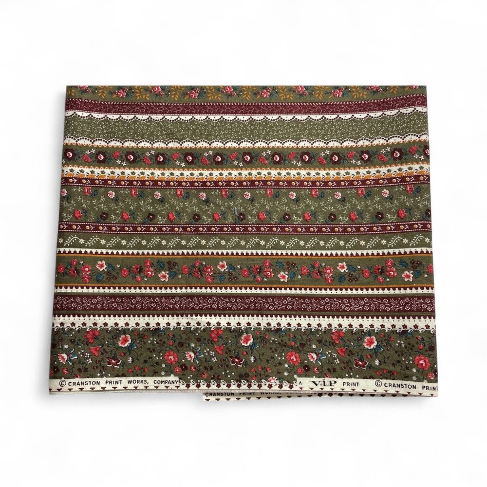 VIP Cranston Print Works Cotton Fabric Floral Folk Print 1 Yard  NOS Vintage